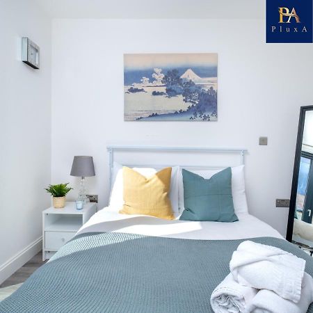 Pluxa Vivid Veranda Beautiful City Centre Apartment With Free Parking Birmingam Exterior foto