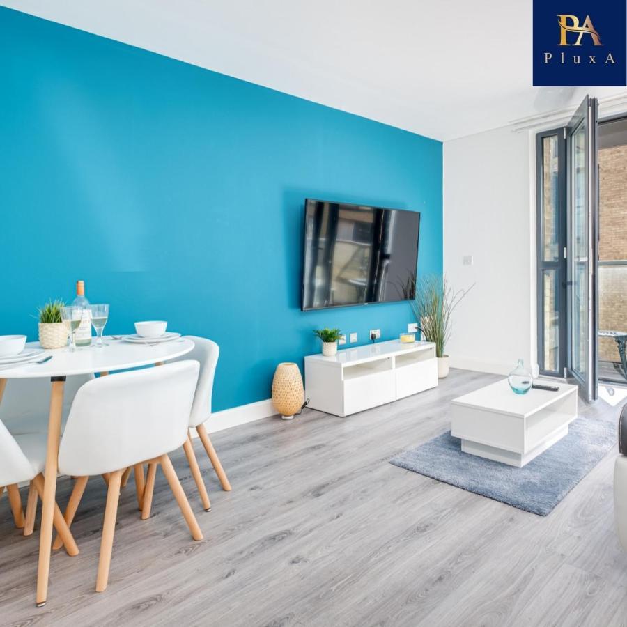 Pluxa Vivid Veranda Beautiful City Centre Apartment With Free Parking Birmingam Exterior foto