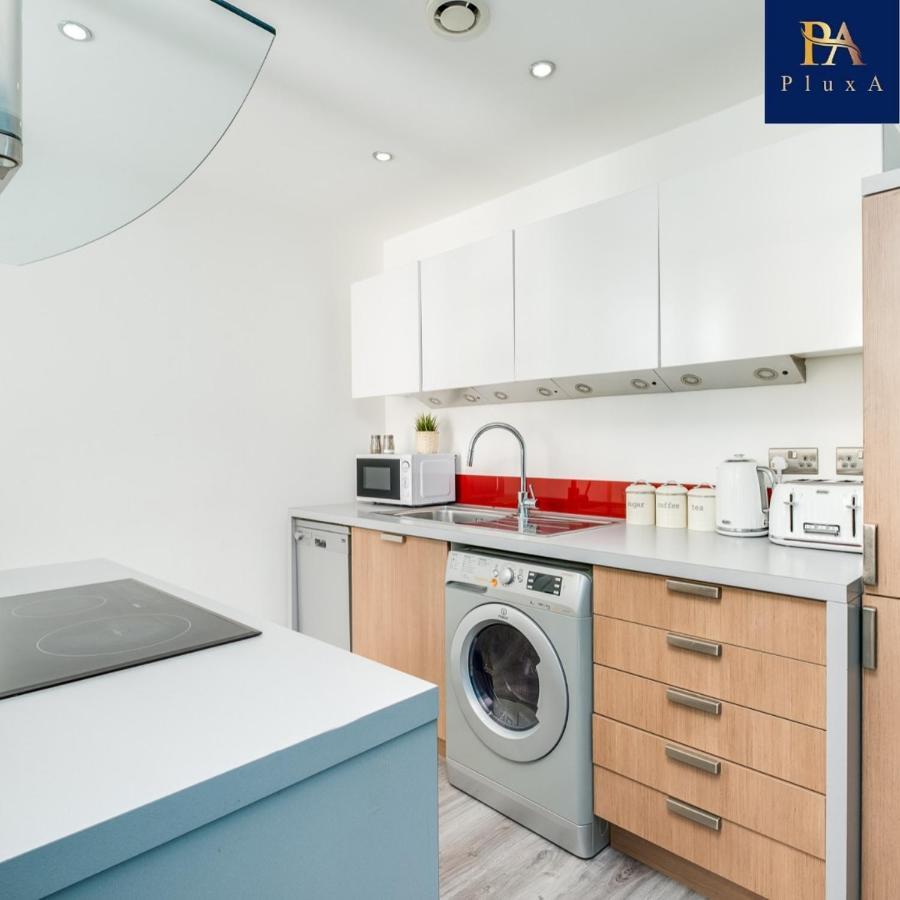 Pluxa Vivid Veranda Beautiful City Centre Apartment With Free Parking Birmingam Exterior foto