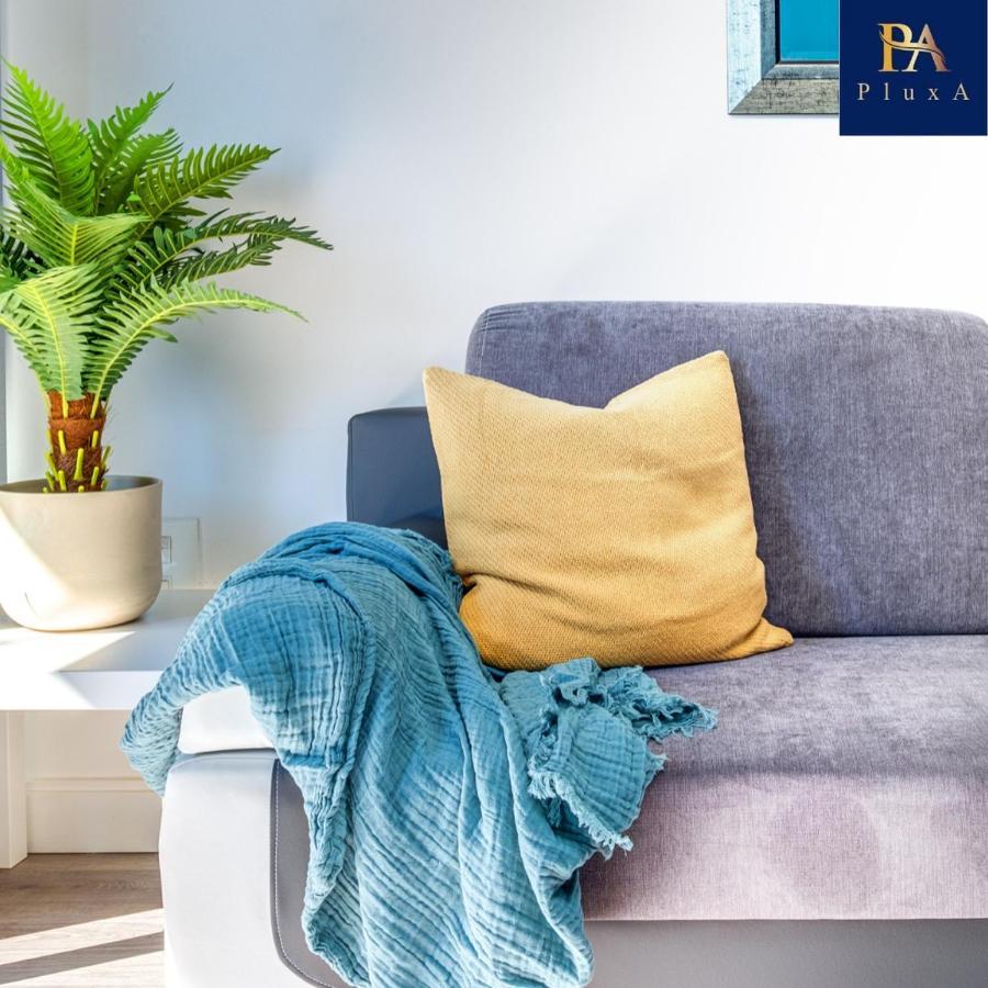 Pluxa Vivid Veranda Beautiful City Centre Apartment With Free Parking Birmingam Exterior foto