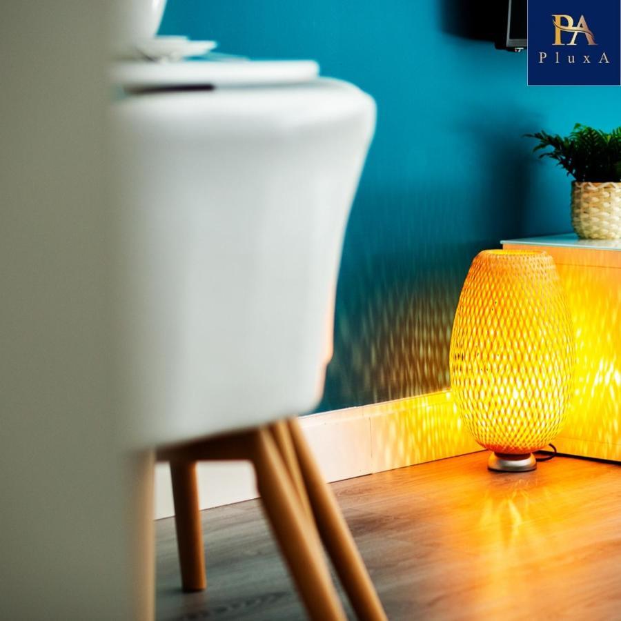 Pluxa Vivid Veranda Beautiful City Centre Apartment With Free Parking Birmingam Exterior foto