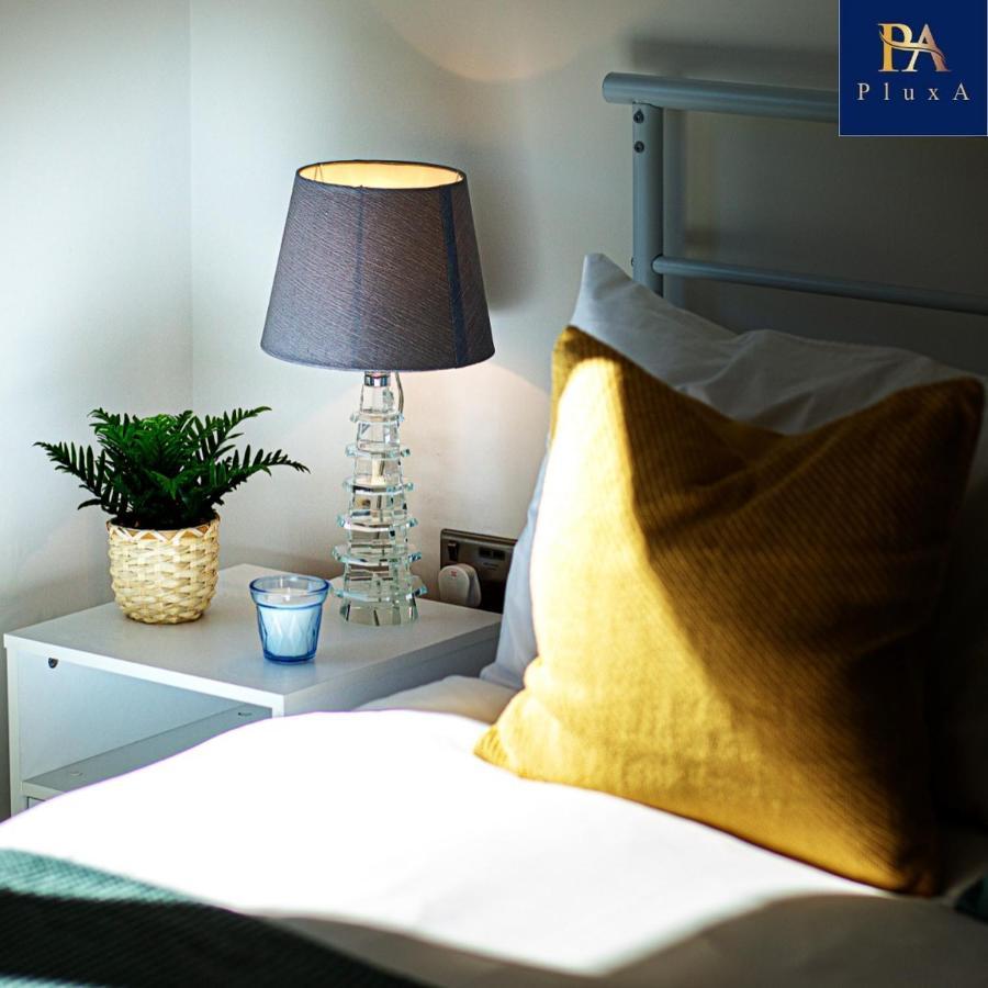 Pluxa Vivid Veranda Beautiful City Centre Apartment With Free Parking Birmingam Exterior foto
