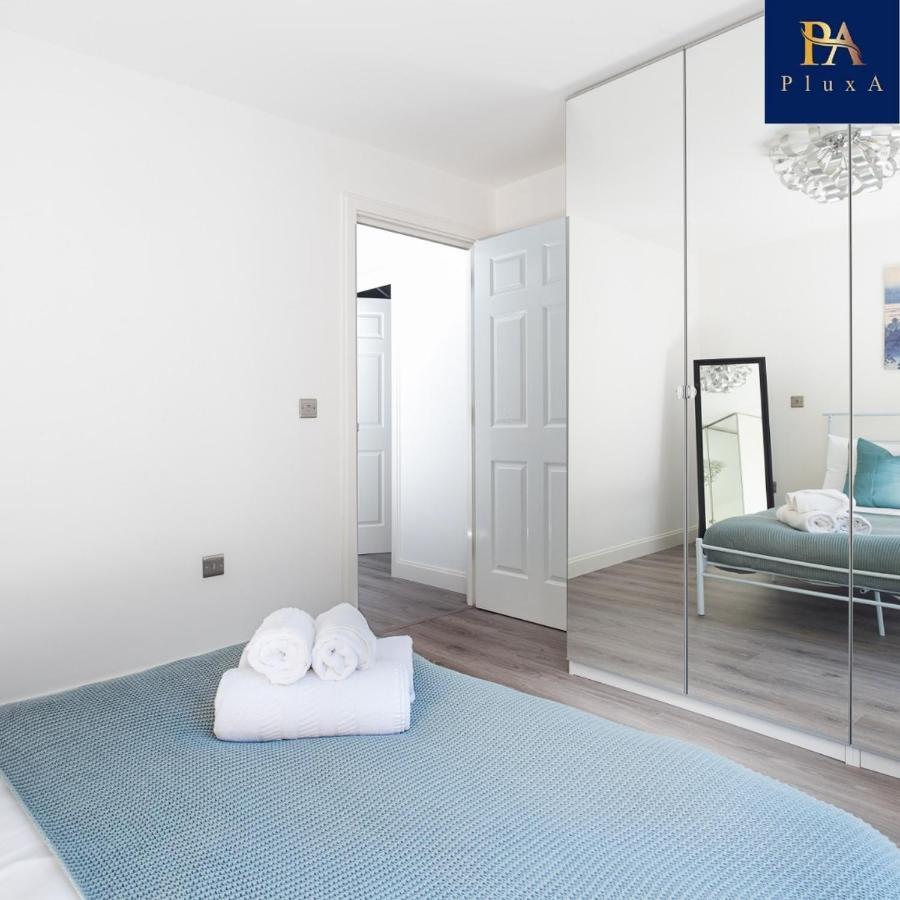 Pluxa Vivid Veranda Beautiful City Centre Apartment With Free Parking Birmingam Exterior foto